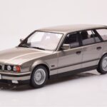 BMW 530i E34 Touring Gris Métallisé MCG 1:18