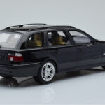 BMW 540 E39 Touring M Package Noir Otto 1:18 - image 2 of 6
