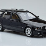 BMW 540 E39 Touring M Package Noir Otto 1:18 - image 4 of 6