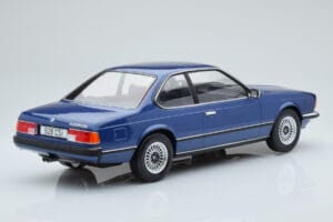BMW 628 CSi E24 Bleu MCG 1:18 MCG18164 Métal — image 2 sur 5
