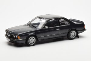 BMW 635 CSi E24 Diamant Noir Métallique AUTOart 1:18 70521