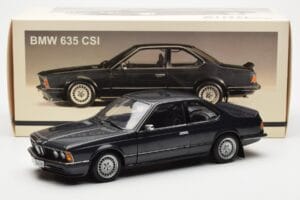 BMW 635 CSi E24 Diamant Noir Métallique AUTOart 1:18 70521 Métal — image 8 sur 8