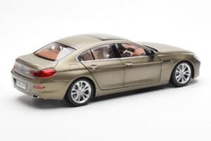 BMW 650i F06 Gran Coupe Frozen Bronze Metallic Paragon 1:18 80432218742 Métal — image 3 sur 8