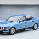 BMW 7 Series E32 730i Bleu MCG 1:18 MCG18160 Métal - image 5 of 5