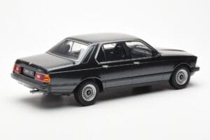 BMW 733i E23 Noir Metallic KK-Scale 1:18 KKDC180101 Métal — image 2 sur 6