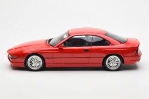 BMW 850 CSi E31 Rouge Otto 1:18 OT158 Résine — image 3 sur 6