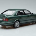 BMW Alpina B10 4.6 E34 Vert MCG 1:18 MCG18229 Métal - image 2 of 6