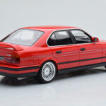 BMW Alpina B10 E34 Biturbo Rouge Otto 1:18 - image 2 of 6