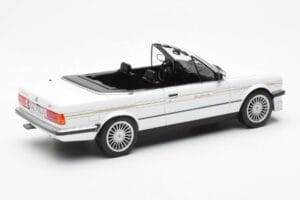 BMW Alpina C2 2.7 E30 Cabriolet Blanc MCG 1:18 MCG18383 Métal — image 2 sur 6