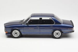 BMW Alpina B7S E12 Turbo Dark Sapphire Bleu Métallique Otto 1:18 OT640 Résine — image 3 sur 6