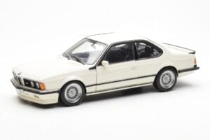 BMW M635 CSi E24 Blanc Dealer Edition AUTOart 1:18 80430145829