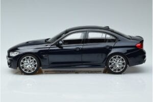 BMW M3 F80 Competition Bleu Norev 1:18 183236 Métal — image 4 sur 7