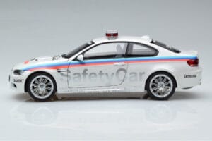 BMW M3 E92 MotoGP Safety Car 2008 Kyosho 1:18 08736GP Métal — image 4 sur 7