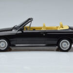 BMW M3 E30 Cabriolet Noir Otto 1:18 - image 3 of 6