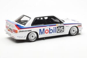 BMW M3 E30 #5 P. Brock Mobil ATCC 1988 AUTOart 1:18 88845 Métal — image 3 sur 8
