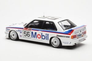 BMW M3 E30 #56 P. Brock / J. Richards Mobil Bathurst 1000 1988 AUTOart 1:18 88847 Métal — image 7 sur 9