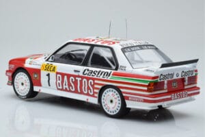 BMW M3 E30 Bastos #1 R. Ravaglia / E. Pirro / E. Van de Poele 24 Hours of Spa 1991 IXO 1:18 18RMC081A Métal — image 5 sur 6