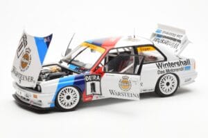 BMW M3 E30 #11 S. Soper Warsteiner DTM 1991 AUTOart 1:18 89146 Métal — image 2 sur 8