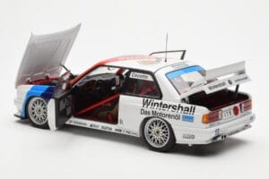 BMW M3 E30 #3 J. Cecotto Warsteiner DTM 1991 AUTOart 1:18 89145 Métal — image 5 sur 8