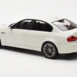 BMW M3 E90 Berline Blanc GT Spirit 1:18 - image 5 of 6