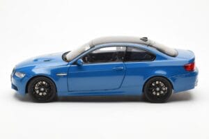 BMW M3 E92 Laguna Seca Blue Kyosho 1:18 08734LBL Métal — image 4 sur 8