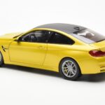 BMW M4 F82 Austin Jaune Metallic Paragon 1:18 - image 7 of 8