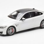 BMW M4 F82 Frozen Brilliant Blanc Paragon 1:18 PA-97101