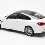 BMW M4 F82 Frozen Brilliant Blanc Paragon 1:18 PA-97101 - image 7 of 8