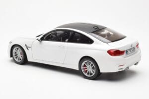 BMW M4 F82 Frozen Brilliant Blanc Paragon 1:18 PA-97101 Métal — image 7 sur 8
