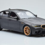 BMW M5 CS F90 Frozen Brands Hatch Gris GT Spirit 1:18 - image 3 of 5