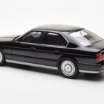 BMW M5 E34 Noir Otto 1:18 OT690 - image 5 of 6