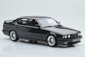 BMW M5 E34 Hartge Noir Otto 1:18 OT362B Résine — image 6 sur 6