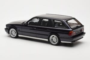 BMW M5 E34 Touring Diamond Noir Otto 1:18 OT198 Résine — image 5 sur 6