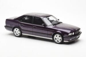 BMW M5 E34 Violet Otto 1:18 OT106 Résine — image 4 sur 6