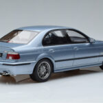 BMW M5 E39 Silverwater Bleu Otto 1:18 - image 2 of 6