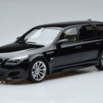 BMW M5 E61 Touring Noir Otto 1:18