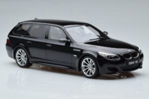 BMW M5 E61 Touring Noir Otto 1:18 OT1020 Résine — image 4 sur 6