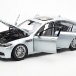 BMW M5 F10 Silverstone Argent Paragon 1:18 80432186353 - image 2 of 8