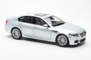 BMW M5 F10 Silverstone Argent Paragon 1:18 80432186353 Métal — image 6 sur 8