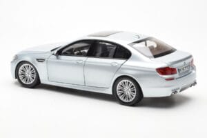 BMW M5 F10 Silverstone Argent Paragon 1:18 80432186353 Métal — image 7 sur 8
