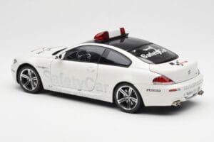 BMW M6 E63 MotoGP Safety Car 2006 Kyosho 1:18 08707GPB Métal — image 7 sur 8