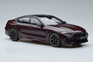 BMW M8 F93 Competition Gran Coupé Améthyste Métallisé GT Spirit 1:18 GT285 Résine — image 5 sur 6