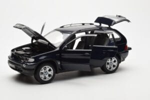 BMW X5 4.4i E53 Bleu Foncé Kyosho 1:18 08521DB Métal — image 2 sur 8