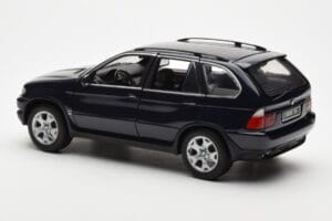 BMW X5 4.4i E53 Bleu Foncé Kyosho 1:18 08521DB Métal — image 7 sur 8