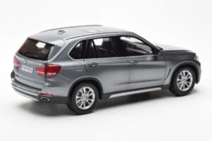 BMW X5 F15 Space Gris Paragon 1:18 80432318988 Métal — image 3 sur 8