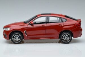 BMW X6M F86 Rouge Norev 1:18 183242 Métal — image 4 sur 7