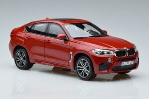 BMW X6M F86 Rouge Norev 1:18 183242 Métal — image 5 sur 7