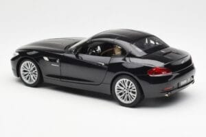BMW Z4 E89 Spider Noir Métallisé Kyosho 1:18 08771BK Métal — image 8 sur 9