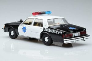 Chevrolet Caprice San Francisco Police Department MCG 1:18 MCG18389 Métal — image 5 sur 6
