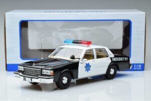 Chevrolet Caprice San Francisco Police Department MCG 1:18 MCG18389 Métal — image 6 sur 6